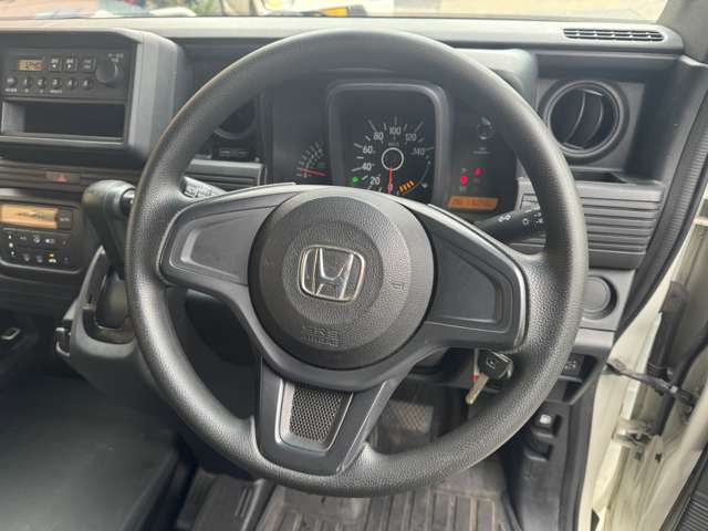 Honda N-VAN 8