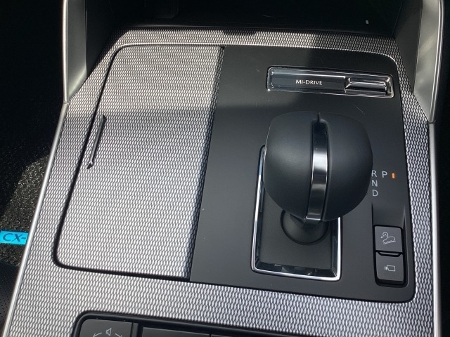 Mazda CX-80 5