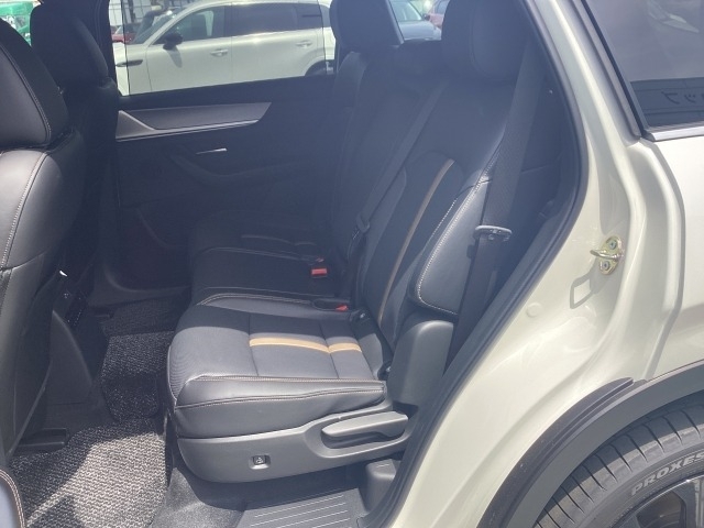 Mazda CX-80 8