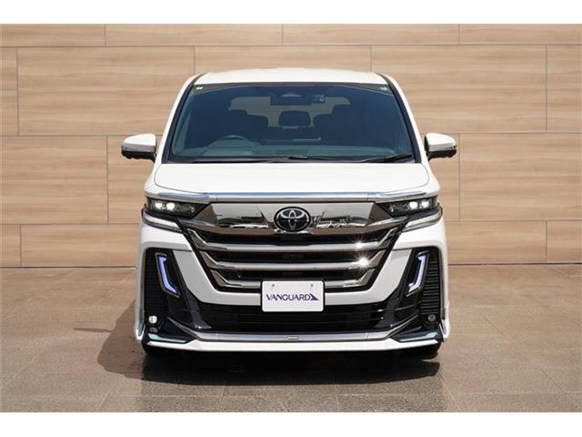 Toyota Vellfire 10