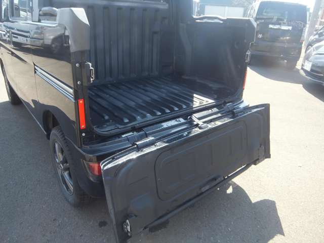Daihatsu Hijet Deck Van 5