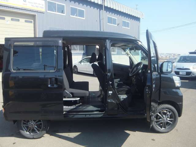 Daihatsu Hijet Deck Van 9