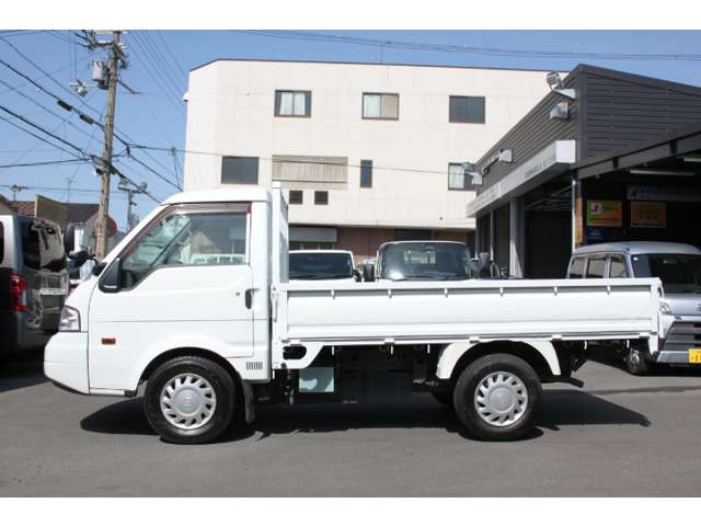 Mazda Bongo Truck 3