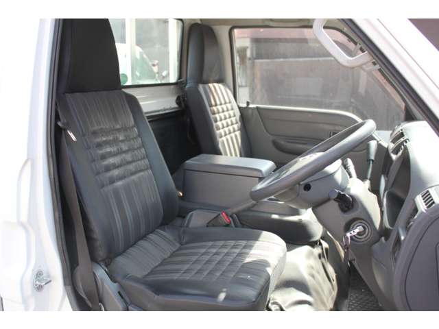 Mazda Bongo Truck 9
