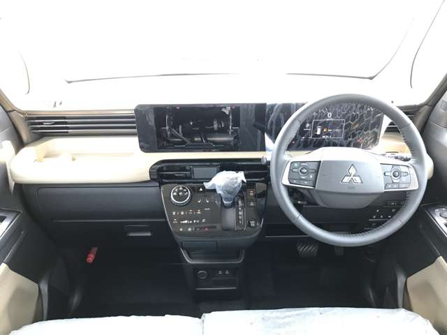 Mitsubishi Delica Mini 10