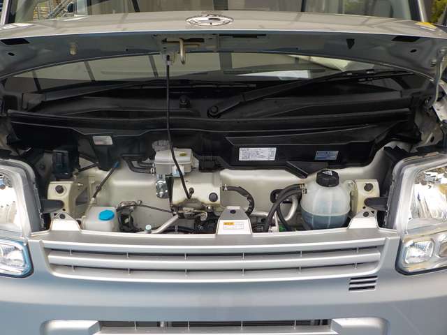Nissan NV100 Clipper 8
