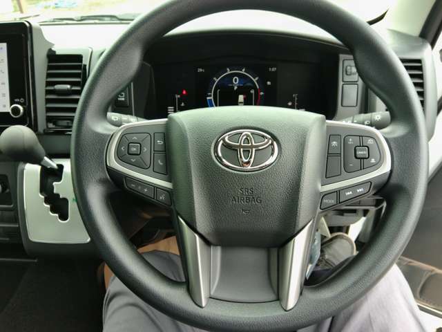 Toyota Hiace 12