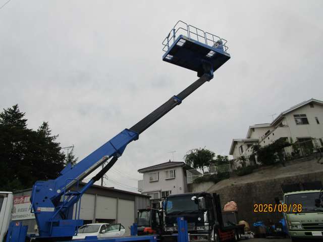 Isuzu Elf 12