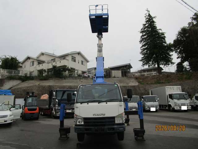 Isuzu Elf 10