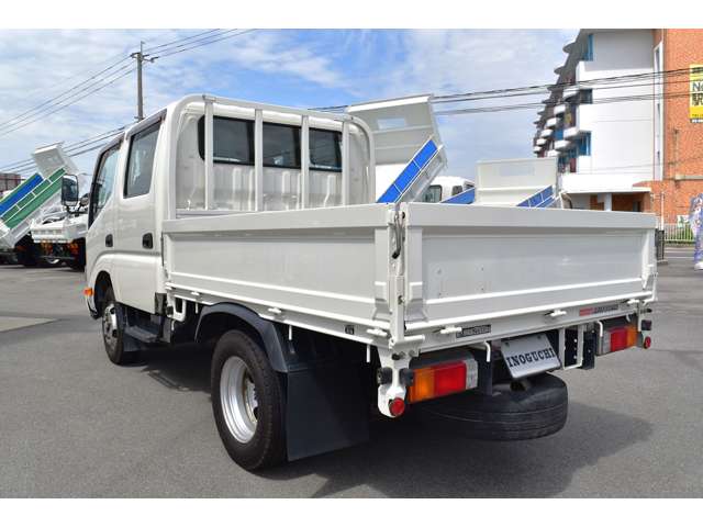 Hino Dutro 12