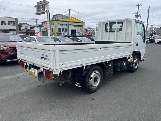 Isuzu Elf 4