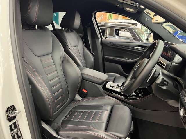 BMW X4 8