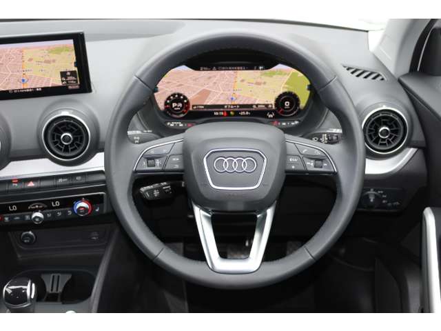 Audi Q2 3