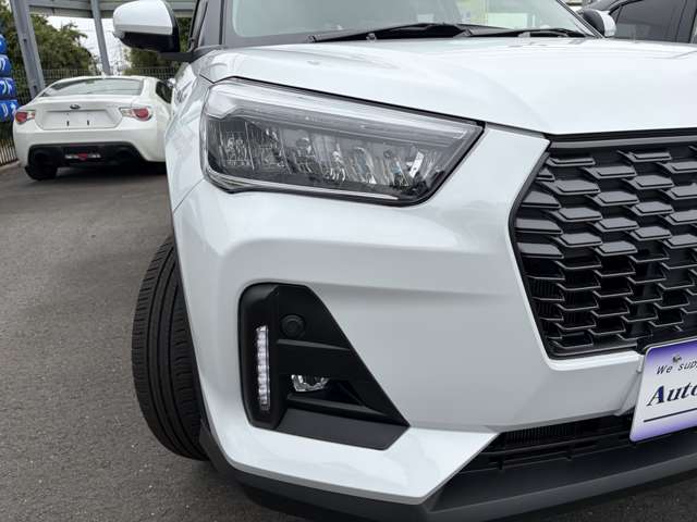 Daihatsu Rocky 7
