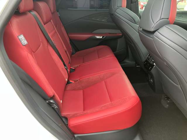 Lexus RX 8