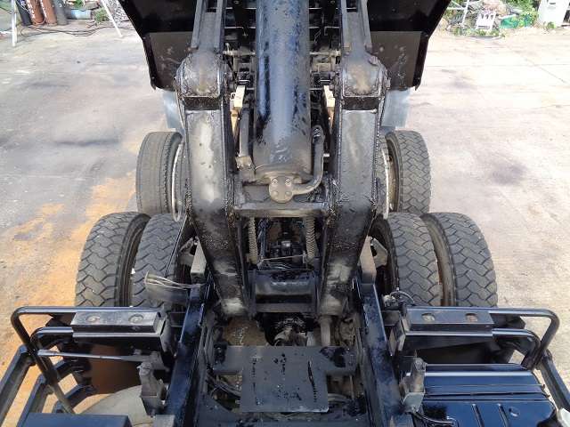 Isuzu Giga 11