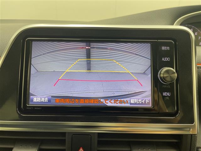 Toyota Sienta 5