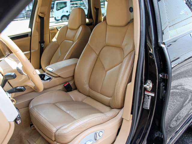 Porsche Cayenne 11