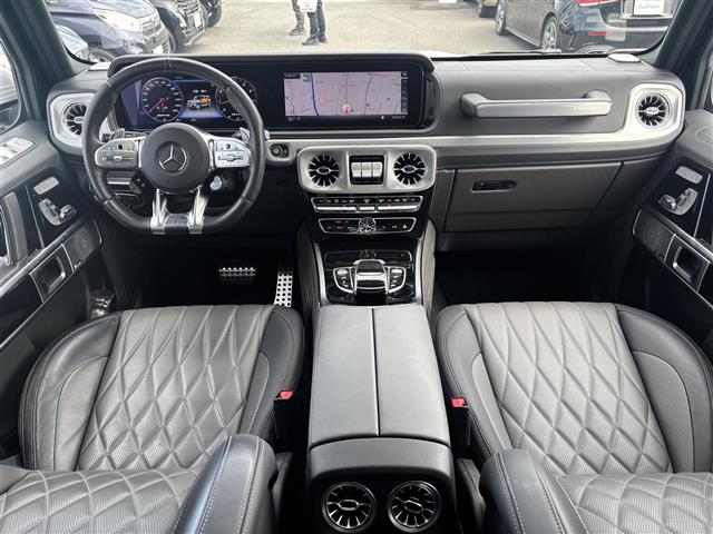 Mercedes-Benz G-Class 4