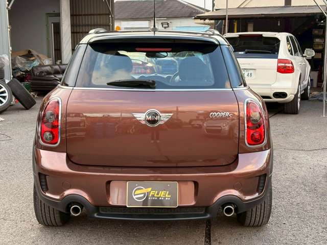 MINI Crossover 10