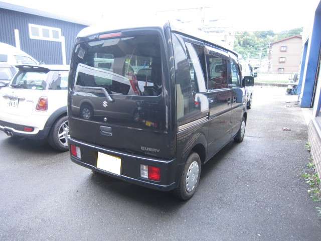 Suzuki Every 3