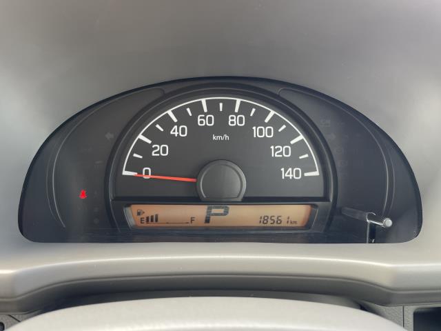 Nissan NV100 Clipper 6