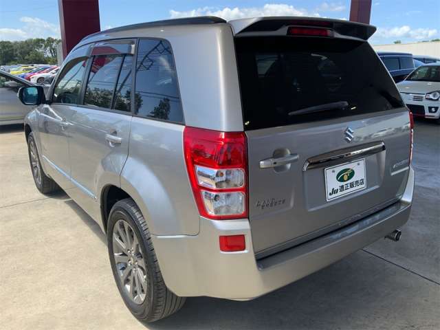 Suzuki Escudo 10