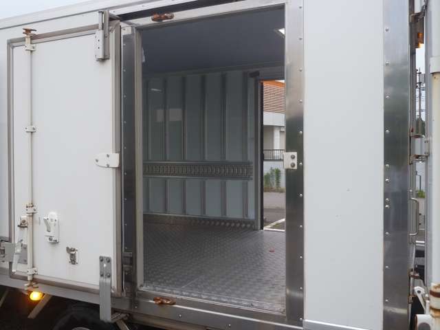 Mitsubishi Fuso Canter 10