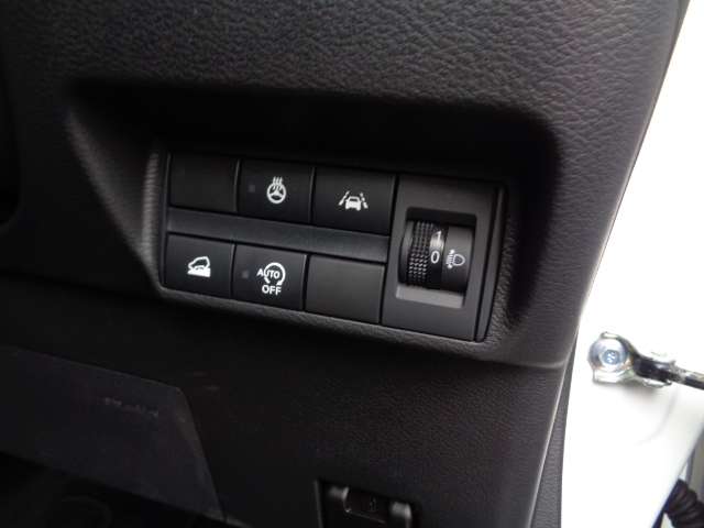 Mitsubishi eK X 10