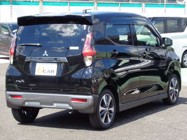 Mitsubishi eK X 4