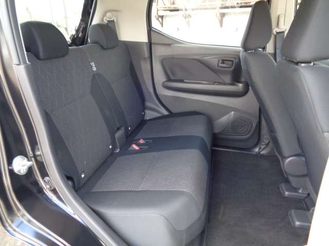 Mitsubishi eK X 7