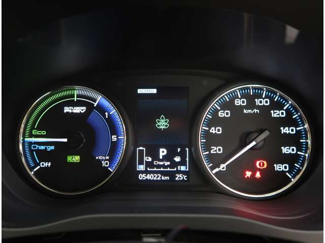Mitsubishi Outlander PHEV 6