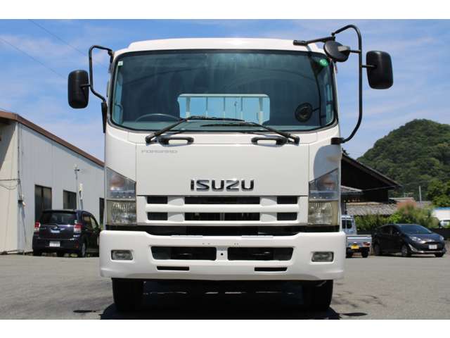 Isuzu Forward 2