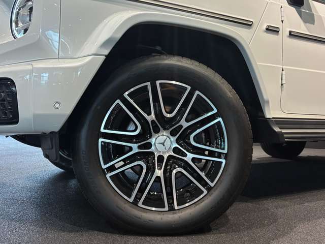 Mercedes-Benz G-Class 11