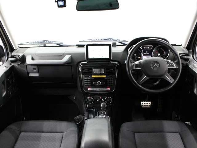 Mercedes-Benz G-Class 2
