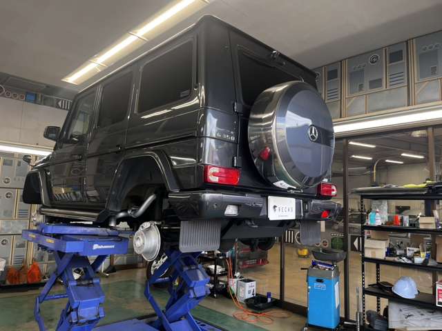 Mercedes-Benz G-Class 3
