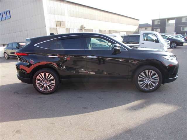 Toyota Harrier 6
