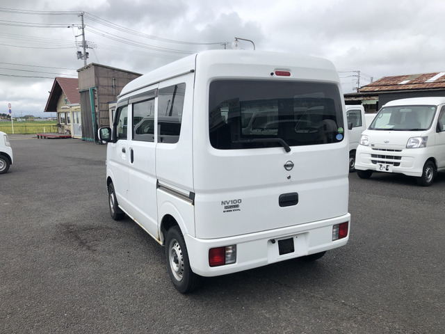 Nissan NV100 Clipper 6