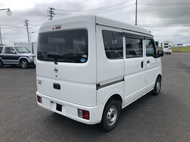 Nissan NV100 Clipper 5