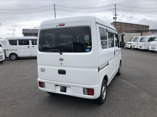Nissan NV100 Clipper 6