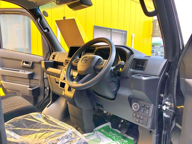 Daihatsu Atrai 5