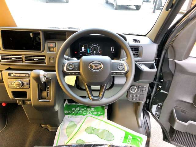 Daihatsu Atrai 7