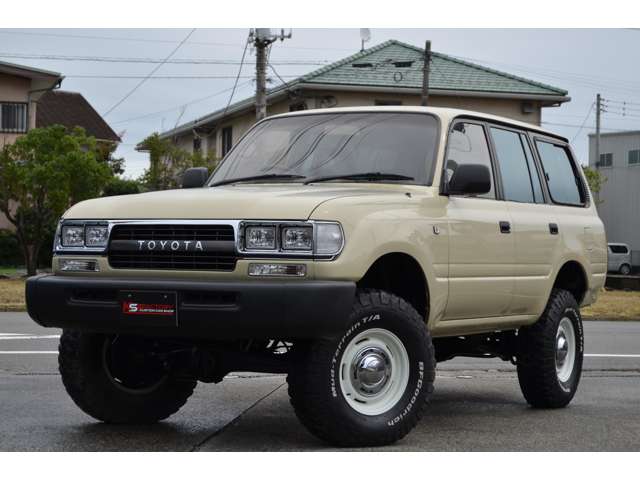 Toyota Land Cruiser 80 10