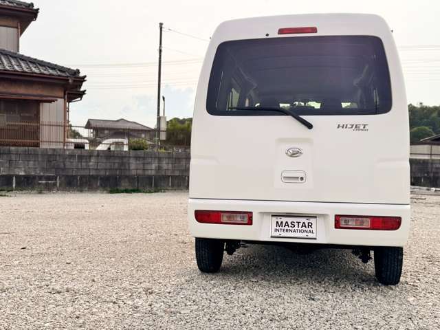 Daihatsu Hijet Cargo 10