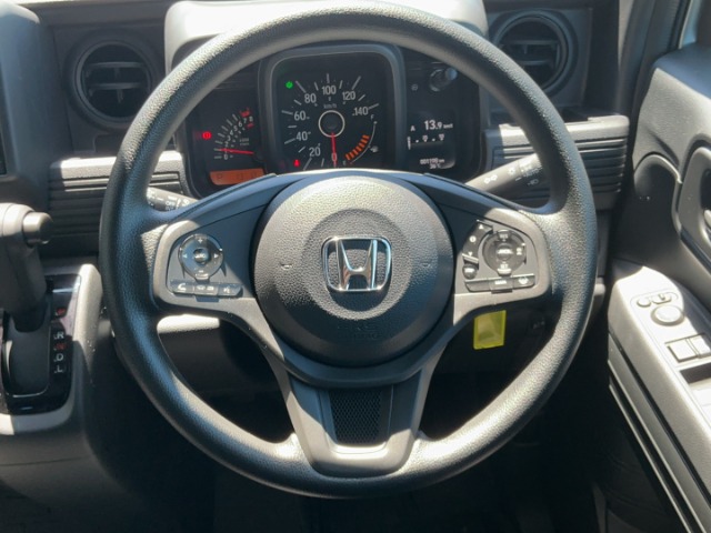 Honda N-VAN 11