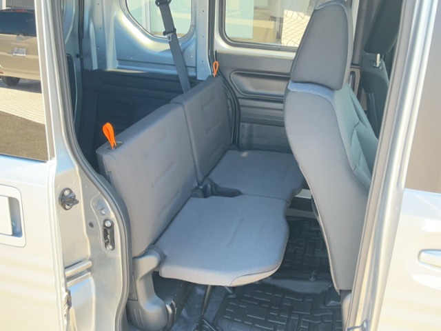 Honda N-VAN 9