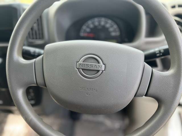 Nissan NV100 Clipper 12
