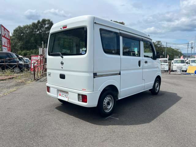 Nissan NV100 Clipper 5