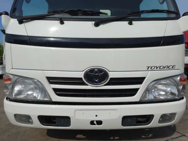 Toyota Toyoace 4