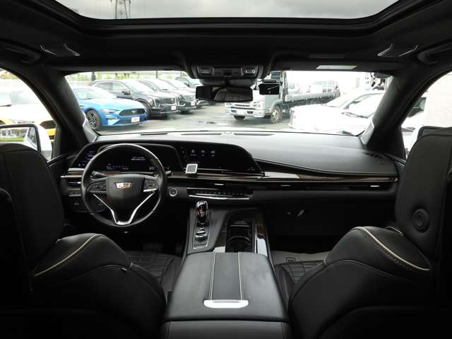 Cadillac エスカレード 6